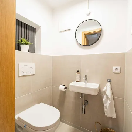 C&s Living I I Balkon I Kueche I Stellplatz *